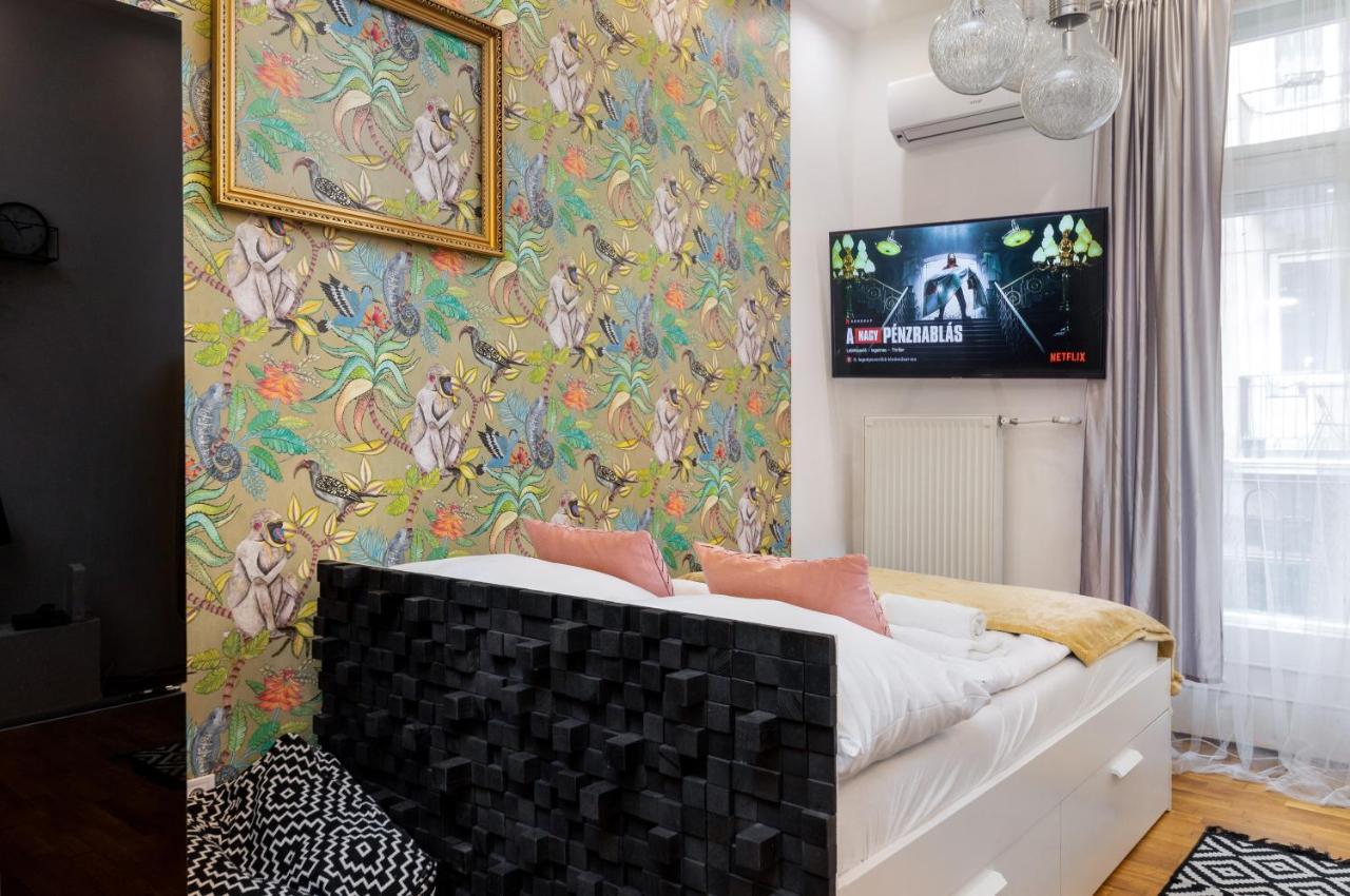 Economy Downtown Design Apartments - Free Parking - Balcony - Super Puplic Transport - Ac Budapeste Exterior foto